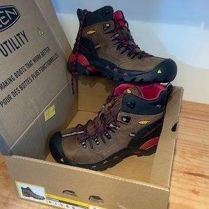 Mens Keen Steel toed boots